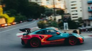 Дуа Липа продава воето ексклузивно Porsche, различно от всяко друго Снимки