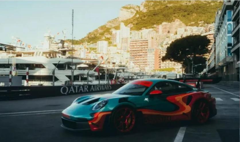 Дуа Липа продава воето ексклузивно Porsche, различно от всяко друго Снимки