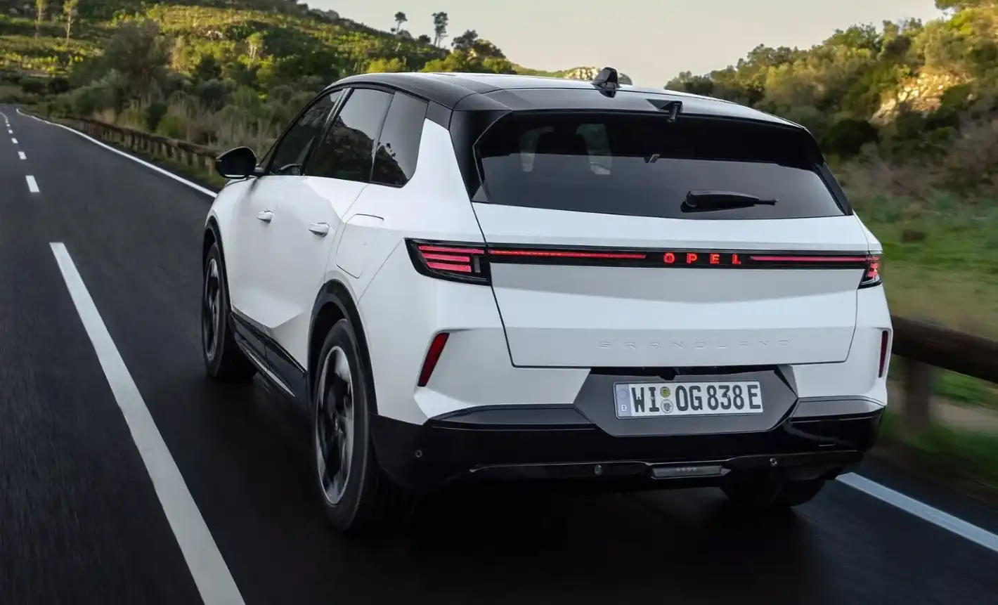 Opel показа своя конкурент на Toyota RAV4