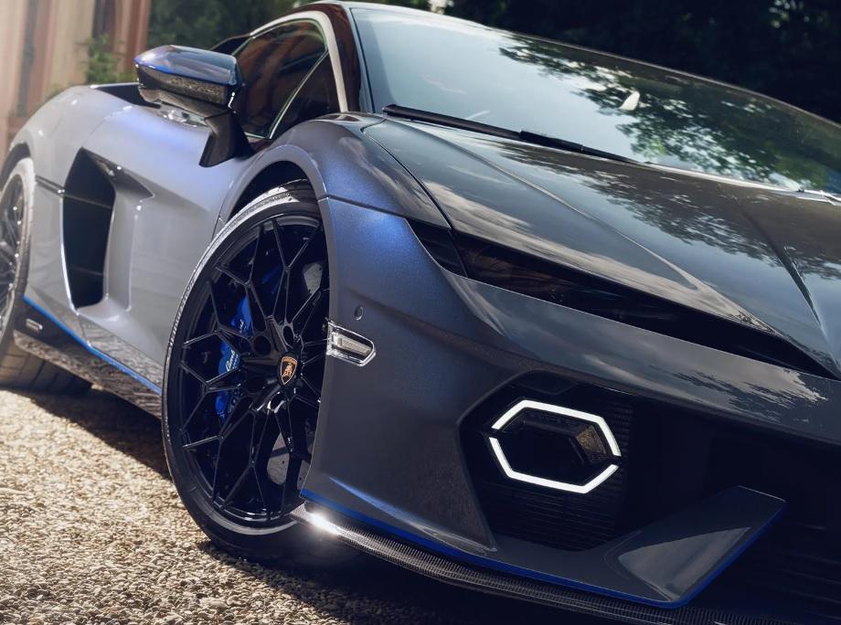 Lamborghini показа удивителен автомобил, вдъхновен от красотата на остров Снимки