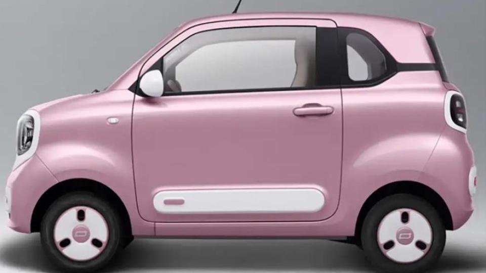 Показаха един от най-евтините електромобили, ето какво е оборудването Снимки