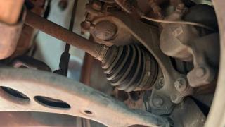 Тези шофьорски навици чупят окачването на колата