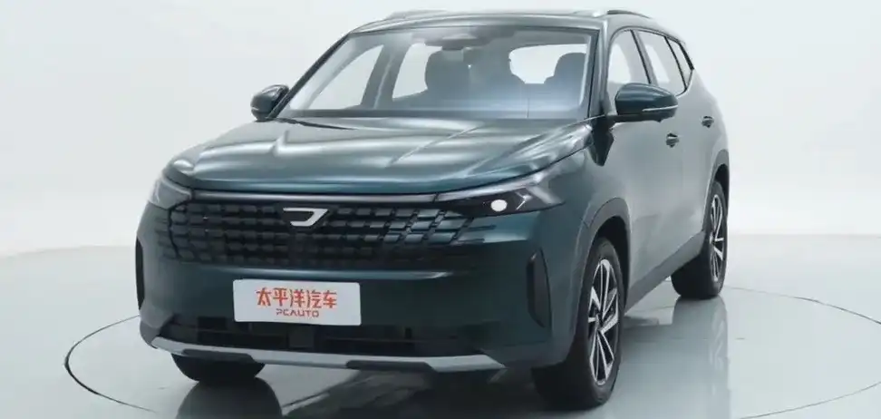 Конкурент на Duster от Volkswagen изненадва с много ниска цена Снимка