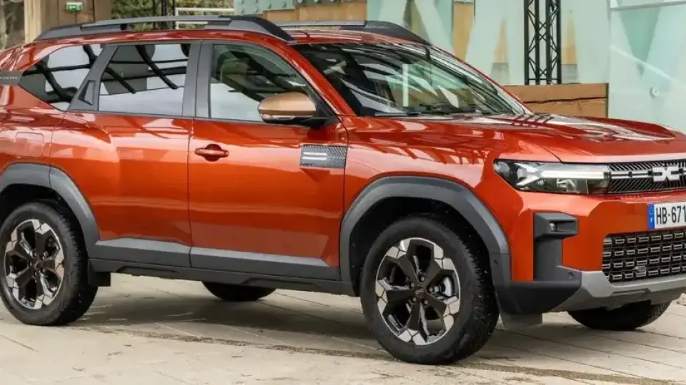 Dacia или Citroen: Експертите сравниха евтините кросоувъри на 2025 година