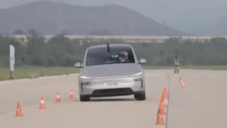 Нов кросоувър изпълни лосовия тест с рекордна скорост Видео