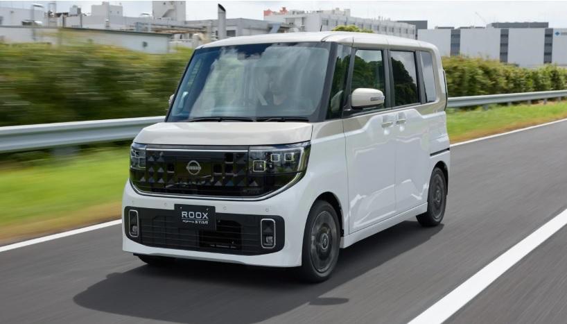 Nissan показа бюджетна градска кола, ето какво представлява Снимки
