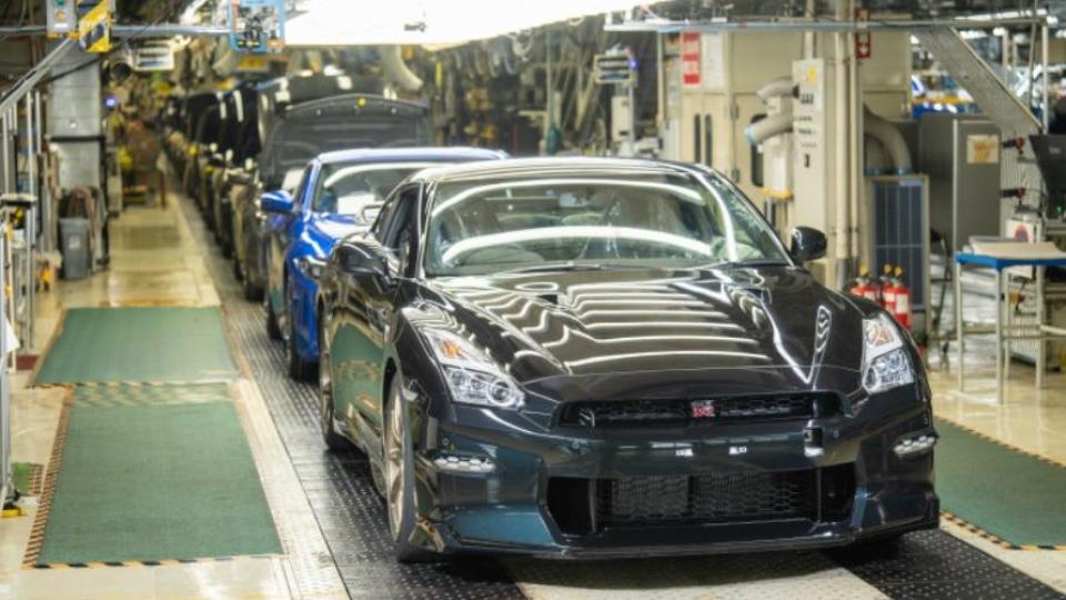 Nissan постави край на една епоха и спря производството на легендарен модел
