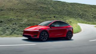 580 км пробег и 3,5 секунди до 100 км/ч: Tesla представя нов електрически автомобил