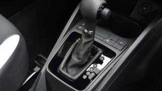 Режимът „S“ на автоматичната скоростната кутия може да ви спаси в трафика