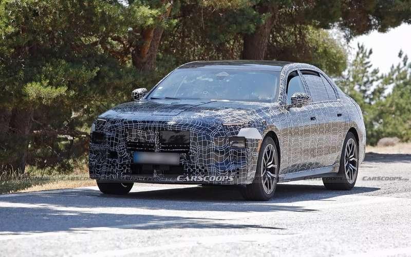 Първи снимки на новия седан BMW 7-Series