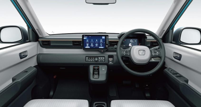 Honda пусна в продажба най-евтината си електрическа кола Снимки