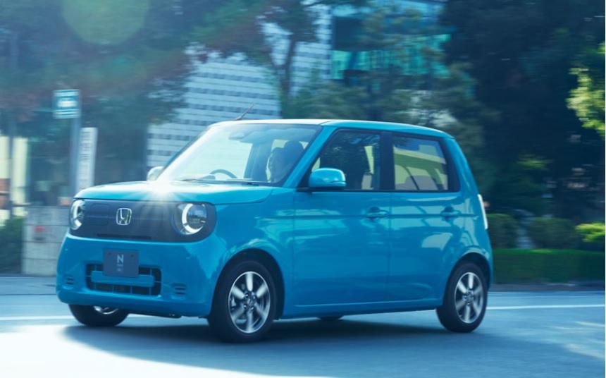 Honda пусна в продажба най-евтината си електрическа кола Снимки