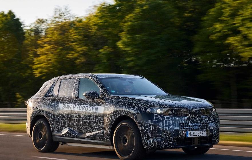 Новото BMW X5 ще се предлага с цели пет различни задвижвания Снимки