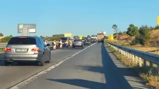 Жена припомни важно правило при движение по време на временна организация на магистрала