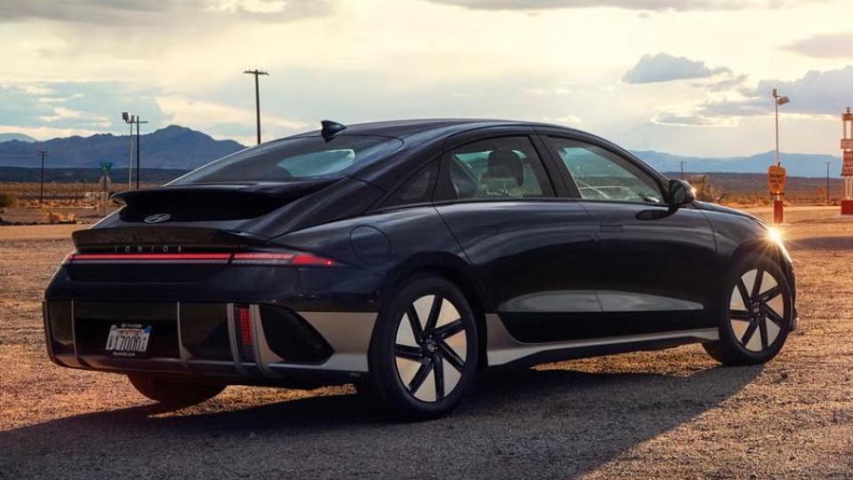 Тези електрически автомобили са надеждни, издръжливи и икономични  Снимки