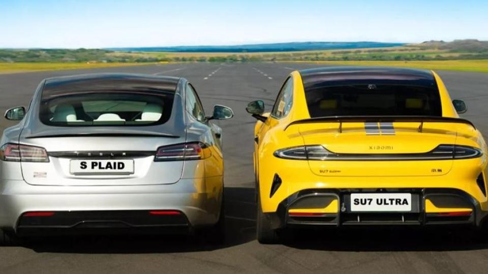 Подборка от зрелищни Видеа: Сравниха Xiaomi SU7 Ultra и Tesla Model S Plaid в драг битка