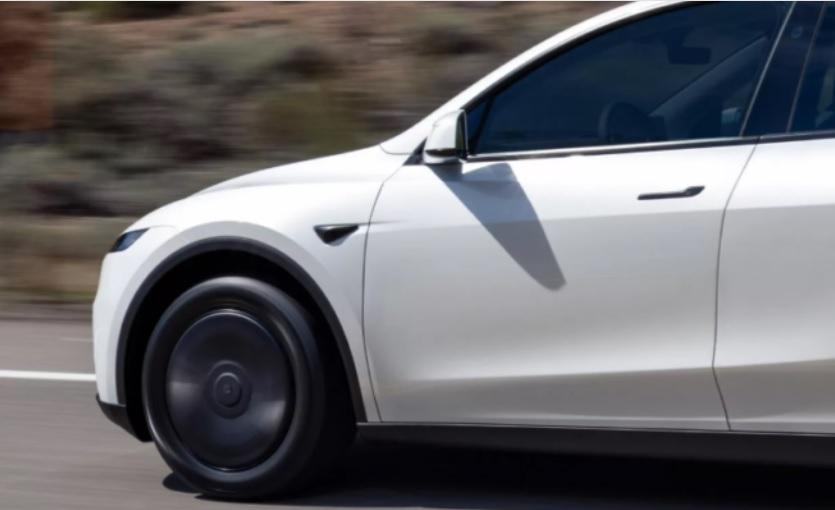 Tesla показа новите бюджетни версии на Model Y и Model 3 Видео