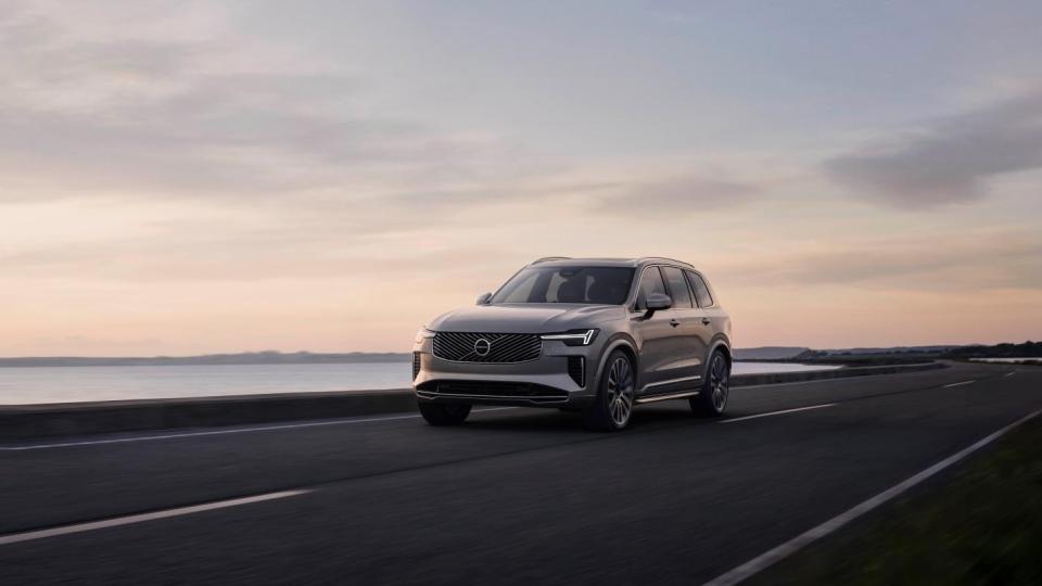Volvo Cars отбелязва четири милиона произведени автомобила върху SPA архитектурата