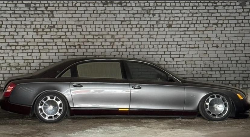 Не е за вярване: Намериха изоставена лимузина Maybach Снимки