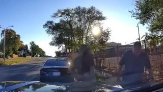 Видео 18+ показва престрелка след лек инцидент на пътя