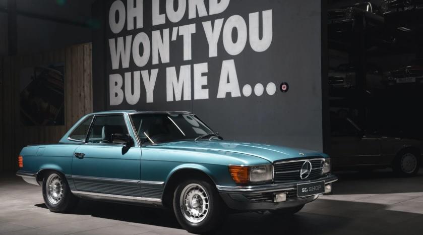 Удивително: Намериха Mercedes SL от 1982 г., който никога не е каран Снимки