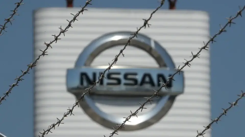 Проблеми с доставките на чипове заплашват заводите на Toyota и Nissan