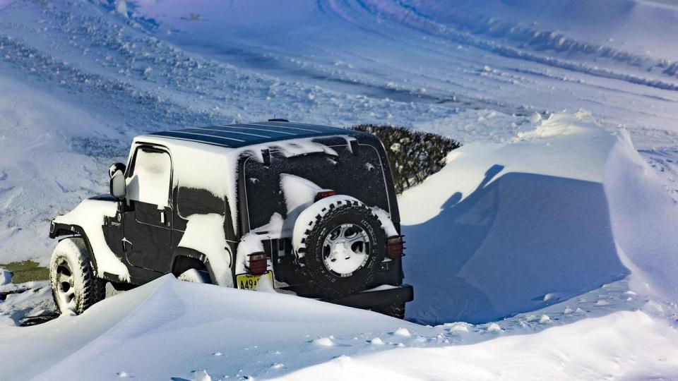 Изненада: Уж са по-сигурни, но тези коли катастрофират по-често през зимата