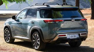 Новият Nissan Pathfinder се отличава с модерни технологии и свежи дизайнерски решения Снимки