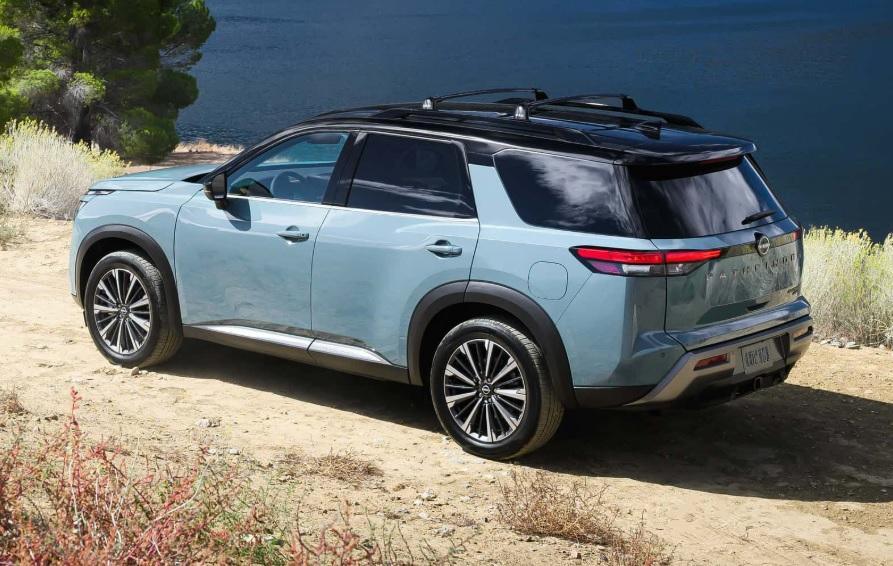 Новият Nissan Pathfinder се отличава с модерни технологии и свежи дизайнерски решения Снимки