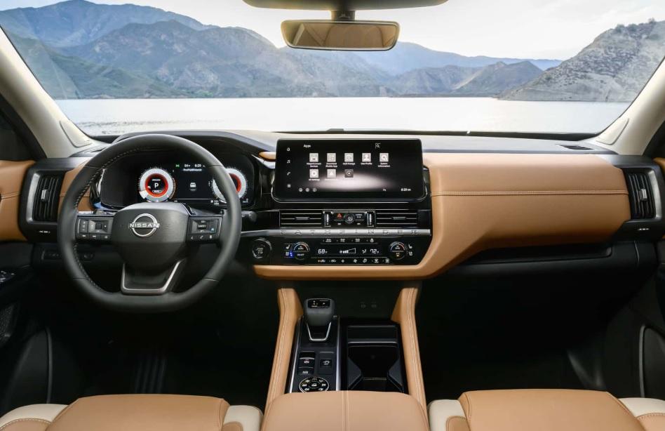 Новият Nissan Pathfinder се отличава с модерни технологии и свежи дизайнерски решения Снимки