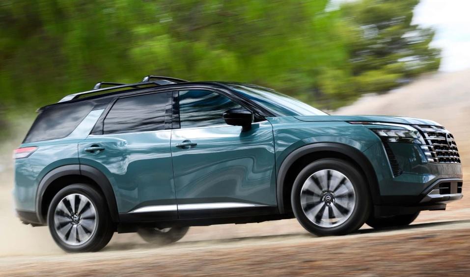 Новият Nissan Pathfinder се отличава с модерни технологии и свежи дизайнерски решения Снимки