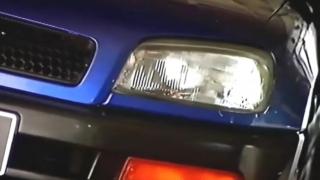 Интересната история на най-продавания автомобил днес в света Видео