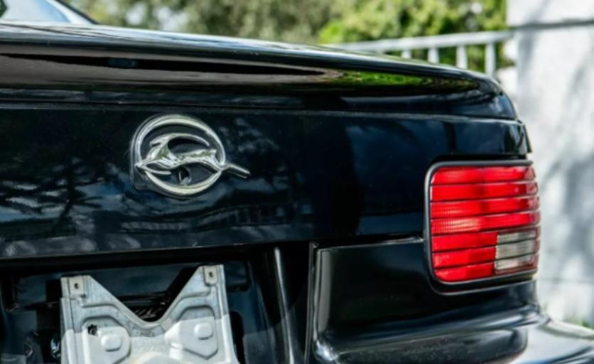 Намериха Chevrolet Impala от 1996 г. в идеално състояние и почти без пробегСнимки