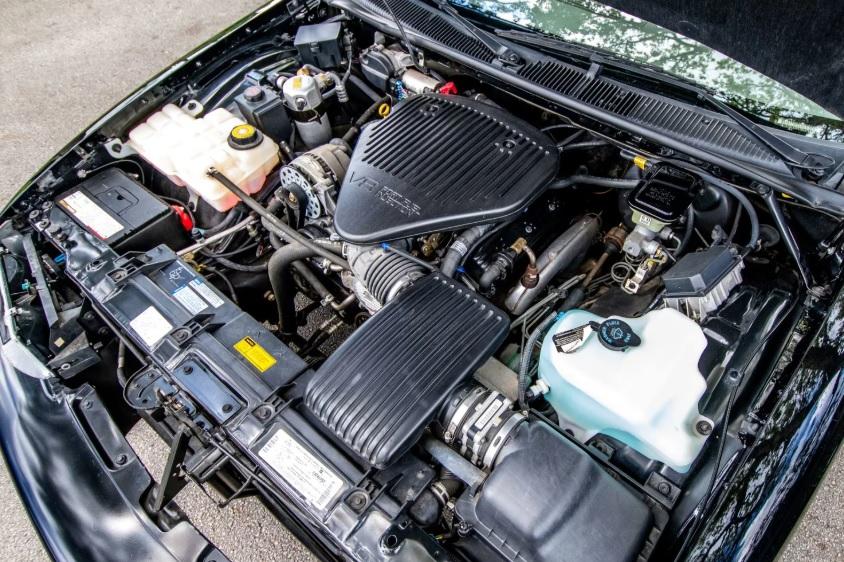 Намериха Chevrolet Impala от 1996 г. в идеално състояние и почти без пробегСнимки
