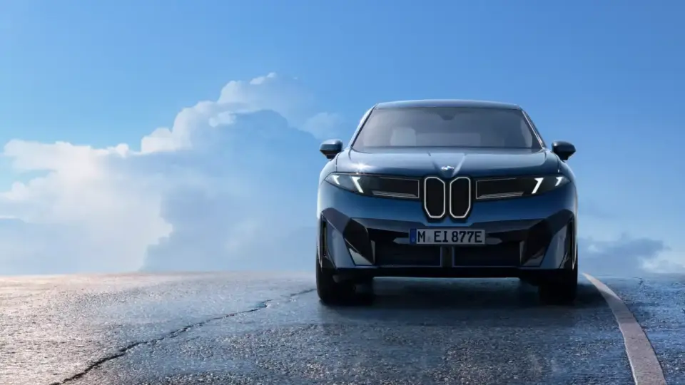 Колко километра ще изминава новото BMW на ток с едно зареждане Видео