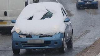 По-бързо от всяка стъргалка: Инженер от NASA каза как да разтопим за нула време леда по прозореца