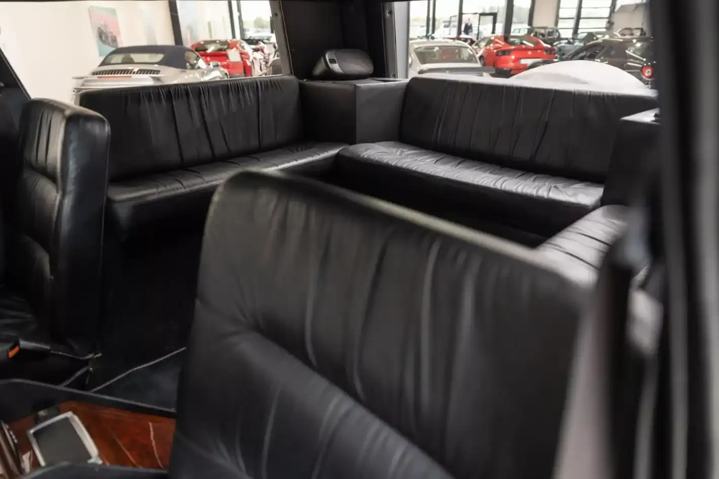 Продава се уникалния SUV Lamborghini на султана на Бруней