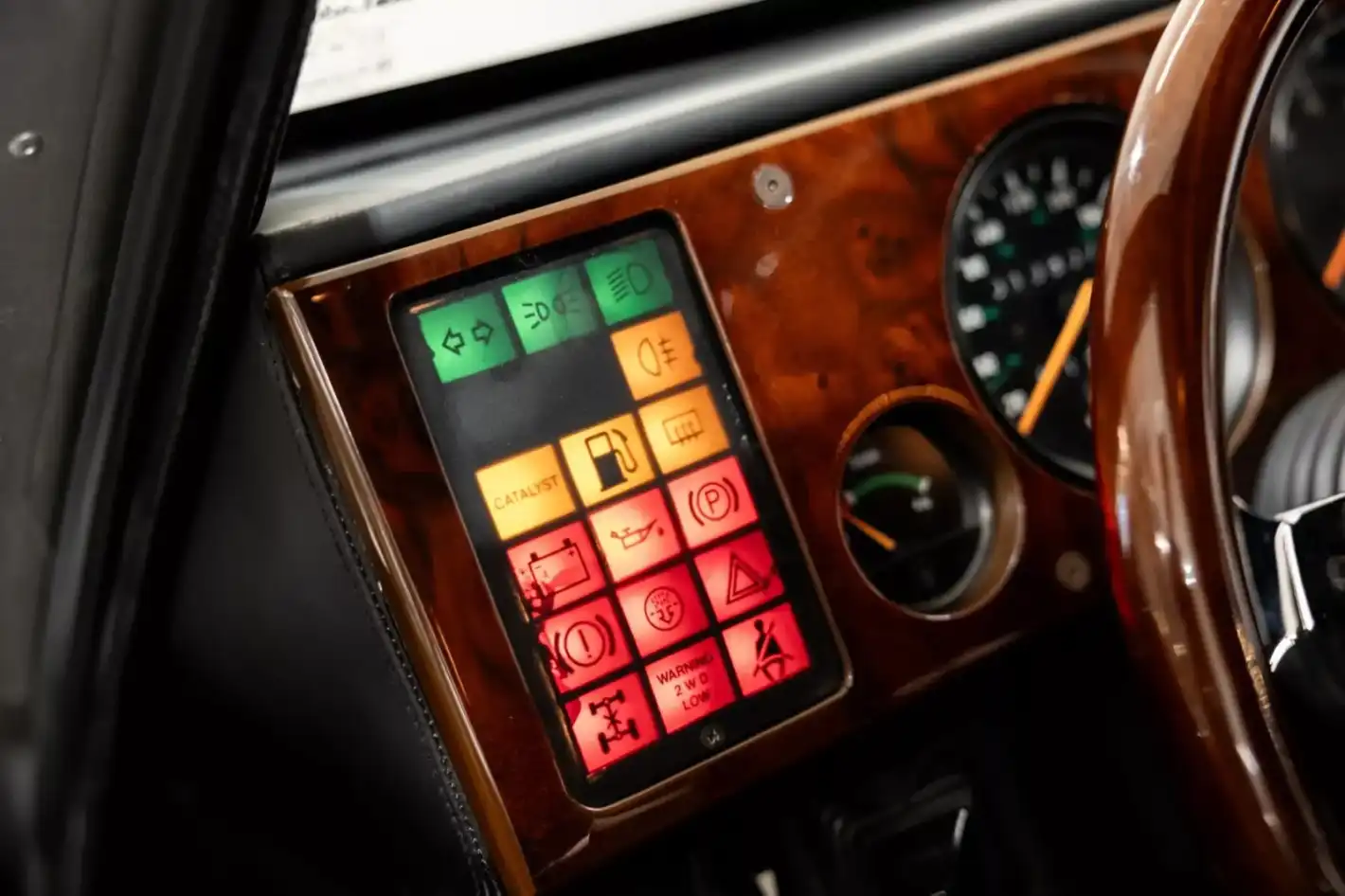 Продава се уникалния SUV Lamborghini на султана на Бруней