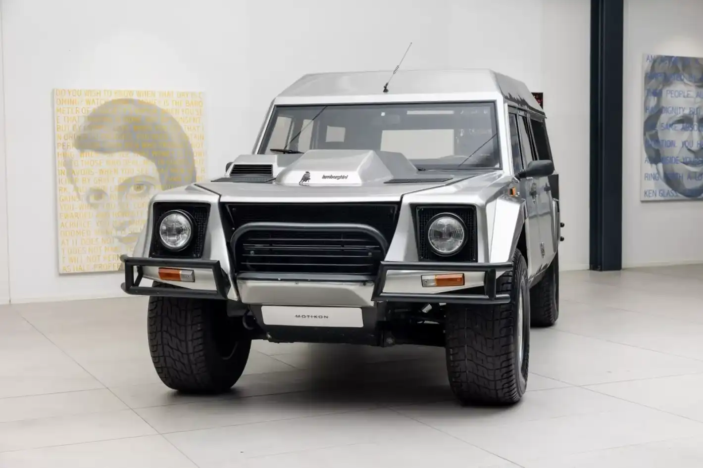 Продава се уникалния SUV Lamborghini на султана на Бруней