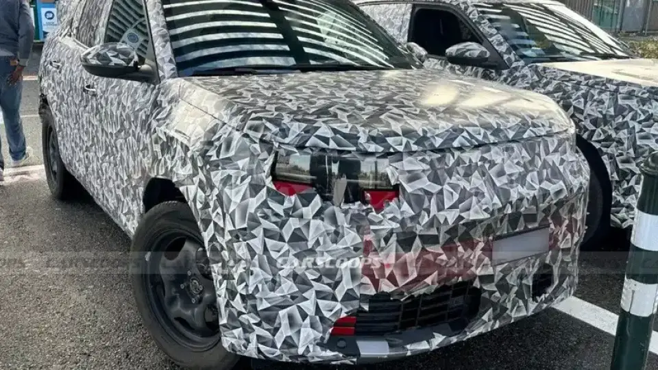 Новият бюджетен кросоувър на Fiat беше показан на снимки