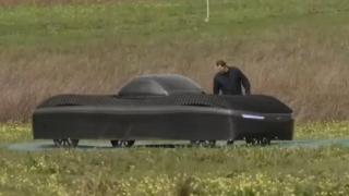 Вижте какво представлява първият в света летящ автомобил Видео