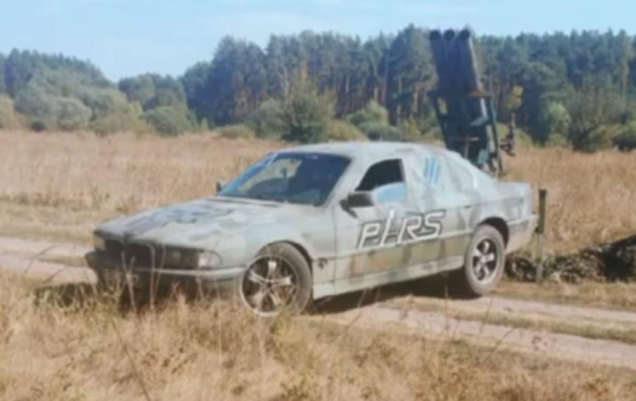 Украинските сили трансформираха автомобил в ракетна установка Снимки