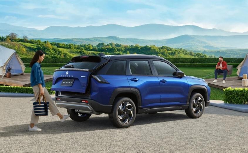 Suzuki представи достъпен, добре оборудван кросоувър, който харчи малко Снимки