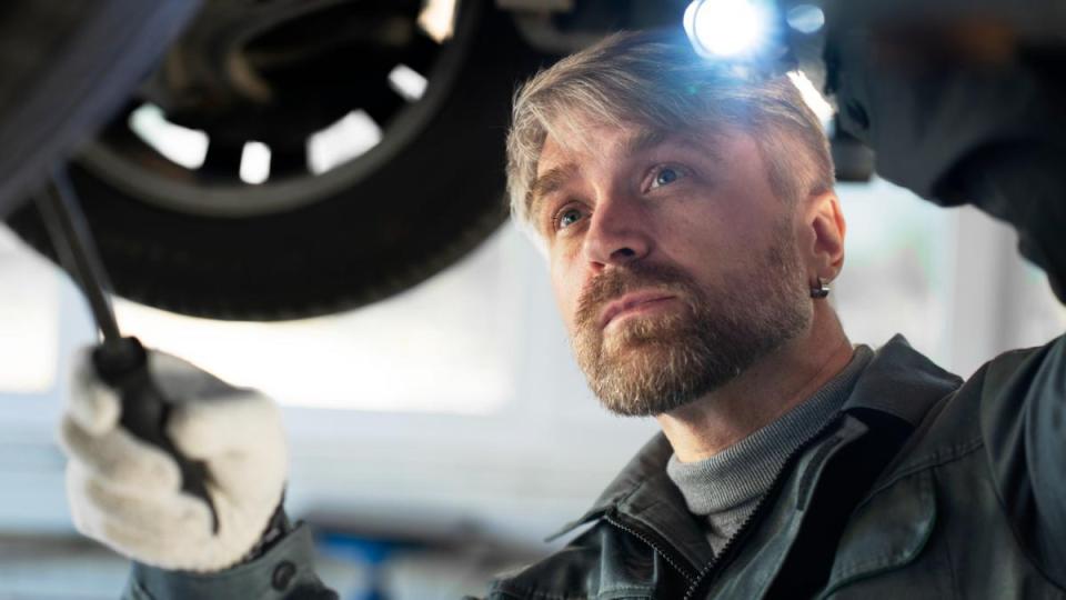 От какво можете да спестите при покупката на авточасти и от какво не можете