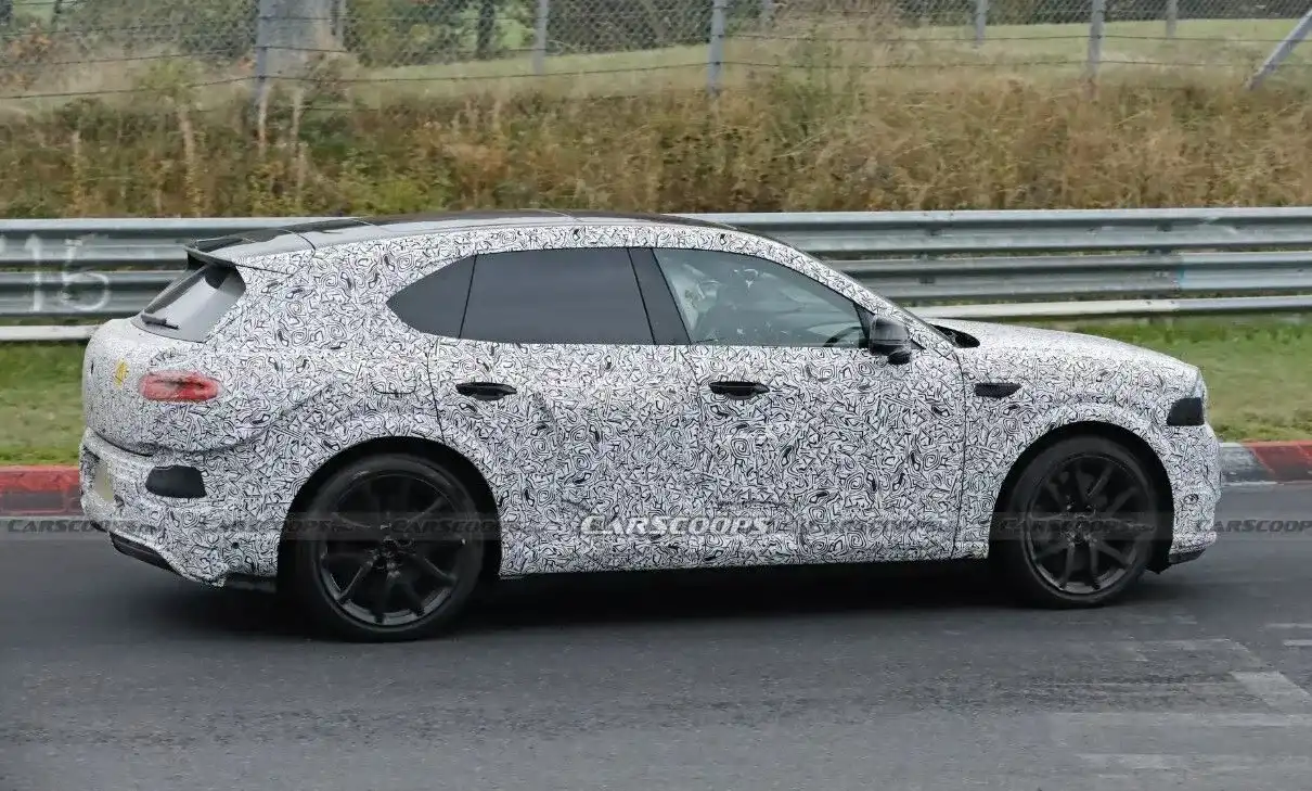 Най-евтиният кросоувър на Bentley ще изненада всички Снимка