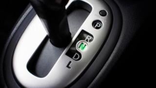 Верни ли са най-честите твърдения за използването на неутралната предавка в колата