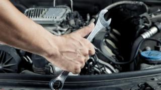 Какво може да причини форсирането на студения двигател