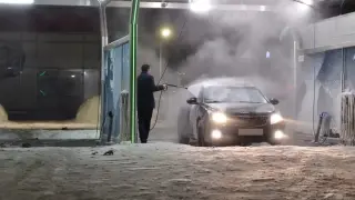 Възможно ли е да се мие кола в студено време?