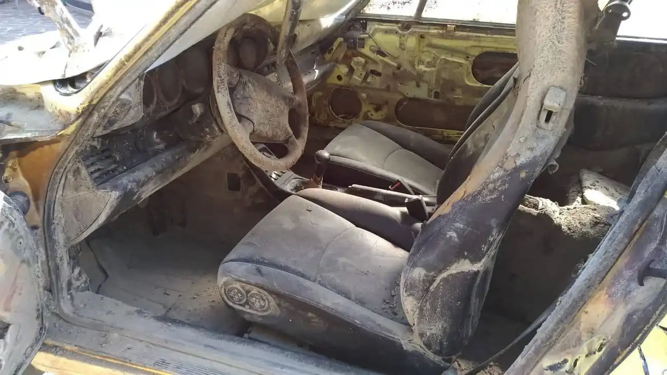 Porsche 911 прекара четири години на дъното на река - как изглежда сега? Снимки
