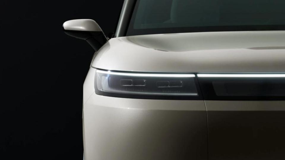 Показаха първия кросоувър Sony, има изкуствен интелект и PlayStation Видео